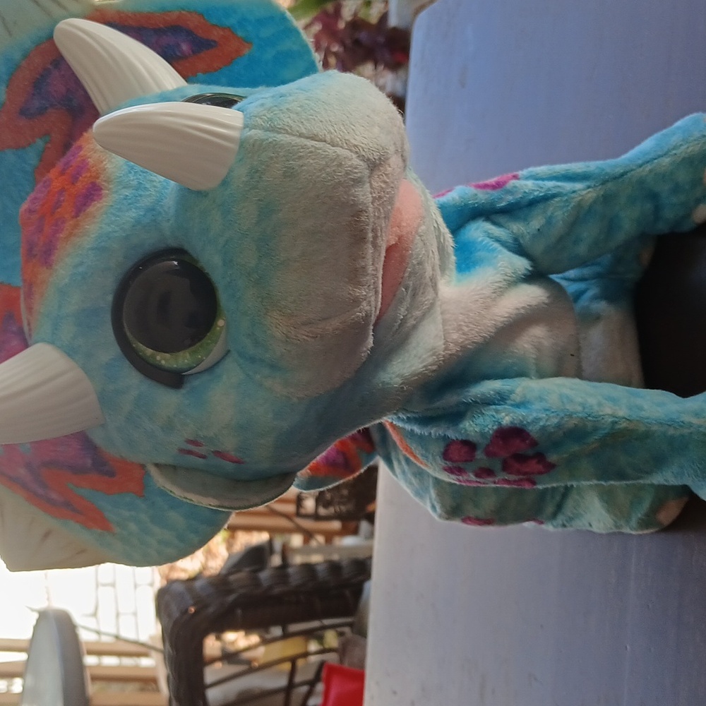 FURREAL FRIENDS HOPPIN’ TOPPER INTERACTIVE DINOSAUR PLUSH - BLUE TRICERATOPS TOY